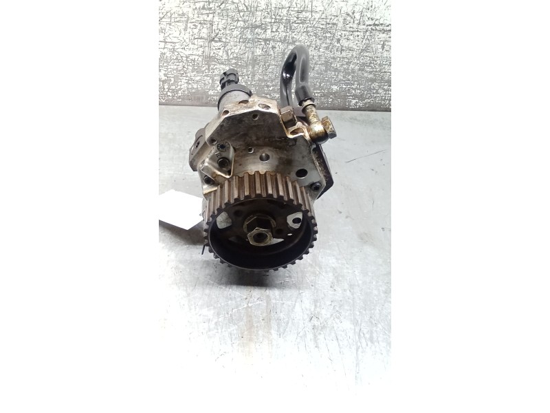 Recambio de bomba inyeccion para peugeot 206 hatchback (2a/c) 1.4 hdi eco 70 referencia OEM IAM 0445010042 9637317380 BOSCH
