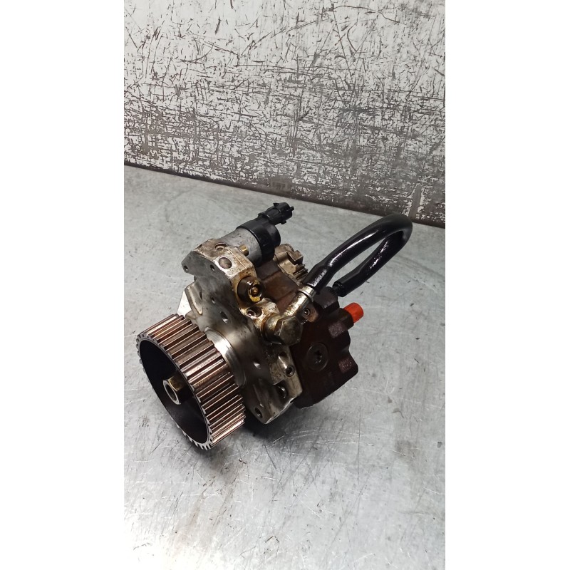 Recambio de bomba inyeccion para peugeot 206 hatchback (2a/c) 1.4 hdi eco 70 referencia OEM IAM 0445010042 9637317380 BOSCH