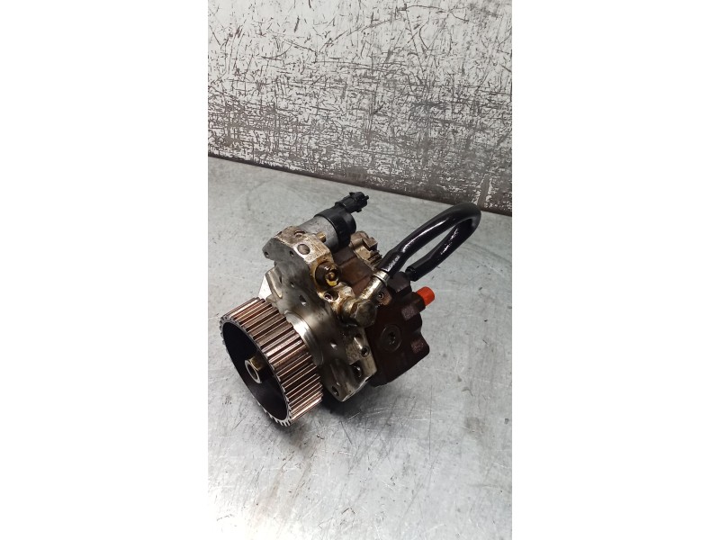 Recambio de bomba inyeccion para peugeot 206 hatchback (2a/c) 1.4 hdi eco 70 referencia OEM IAM 0445010042 9637317380 BOSCH