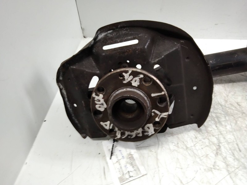 Recambio de mangueta delantera derecha para opel ascona c 2.0 referencia OEM IAM   