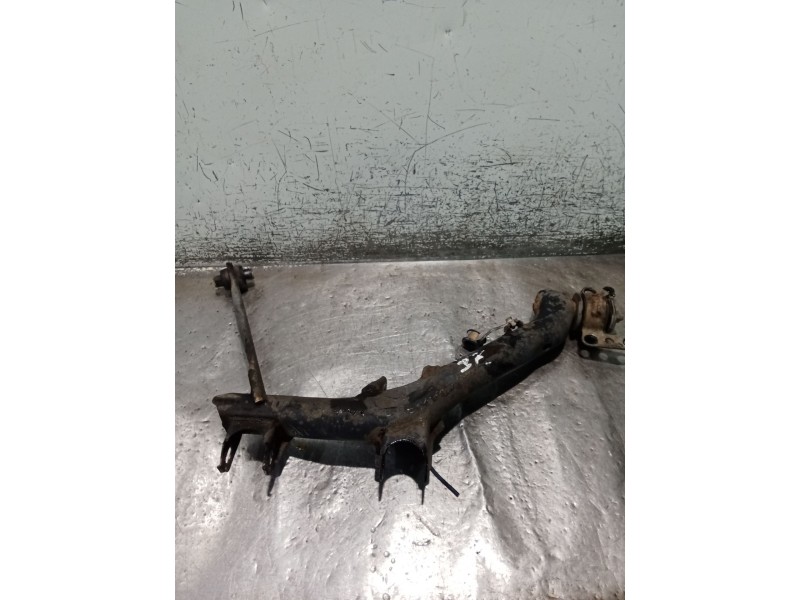 Recambio de brazo suspension inferior trasero izquierdo para toyota celica coupé (_t23_) 1.8 16v vt-i (zzt230_) referencia OEM I