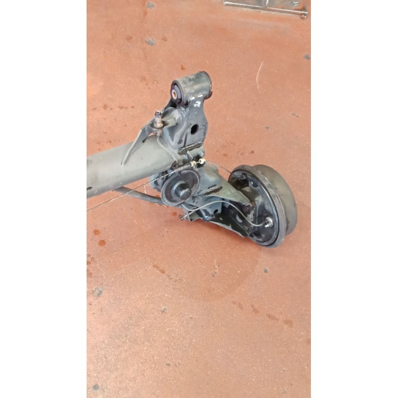 Recambio de puente trasero para opel ascona c (j82) 2.0 i cat (f11, m11, f68, m68) referencia OEM IAM TAMBOR  
