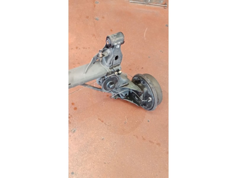Recambio de puente trasero para opel ascona c (j82) 2.0 i cat (f11, m11, f68, m68) referencia OEM IAM TAMBOR  