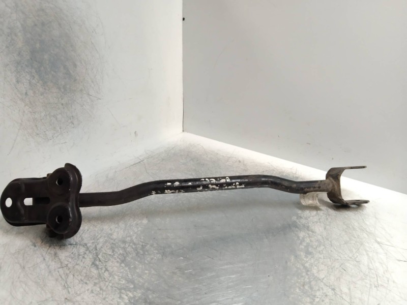 Recambio de tirante trasero izquierdo para ssangyong rexton 2.9 turbodiesel cat referencia OEM IAM   