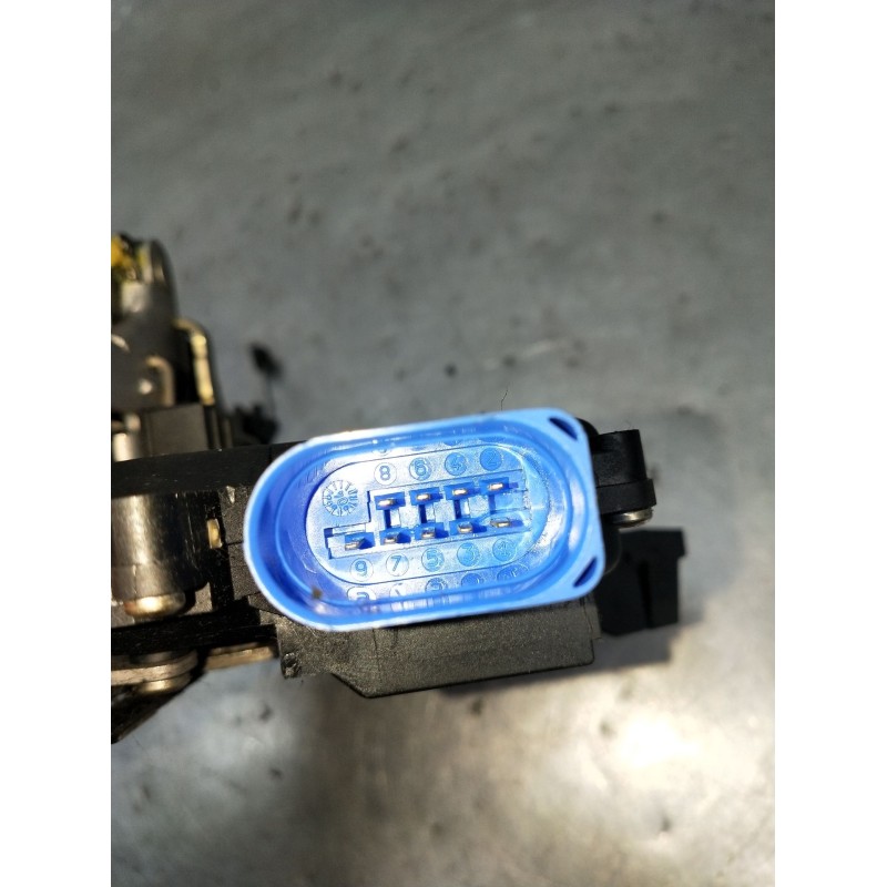 Recambio de motor cierre centralizado delantero derecho para volkswagen golf v (1k1) 1.9 tdi referencia OEM IAM 3D1837016 3P 200