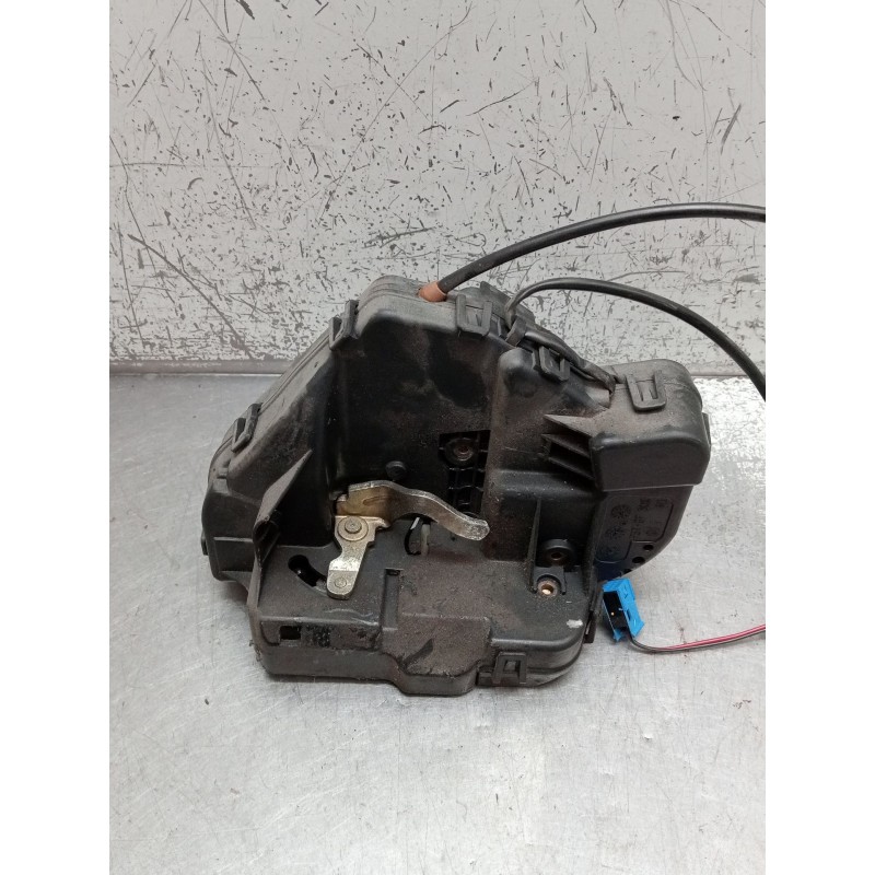Recambio de motor cierre centralizado trasero derecho para mercedes-benz clase c (w203) c 270 cdi (203.016) referencia OEM IAM  