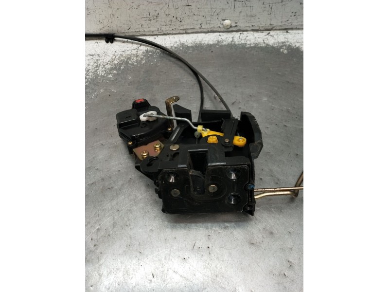 Recambio de motor cierre centralizado delantero derecho para hyundai accent iii (mc) 1.4 gl referencia OEM IAM  3P 2005