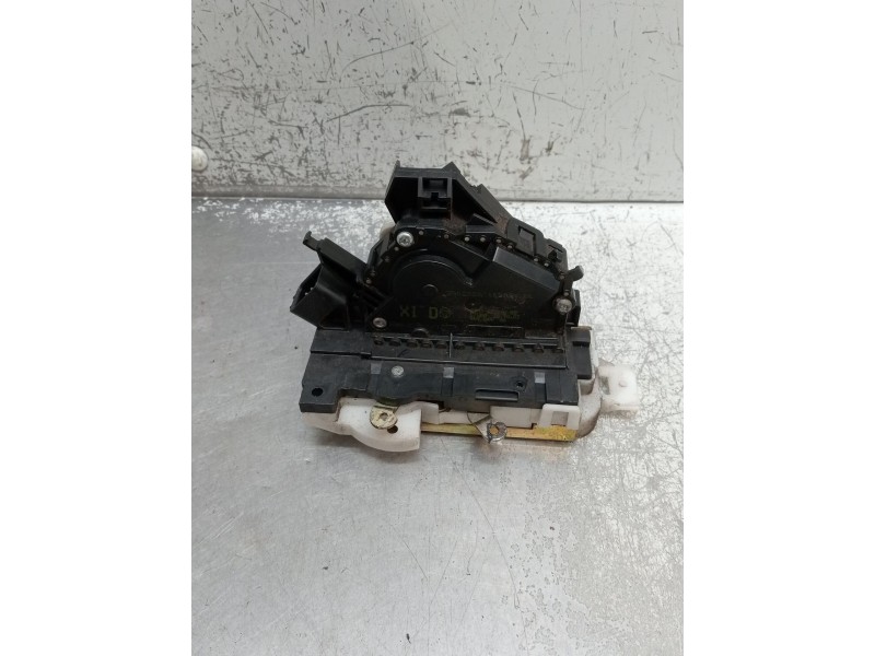 Recambio de motor cierre centralizado delantero izquierdo para ford mondeo iii sedán (b4y) 2.0 tdci referencia OEM IAM 2S4AA2181