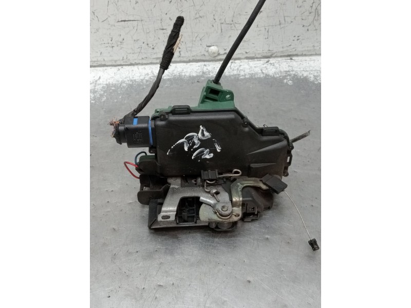 Recambio de motor cierre centralizado delantero izquierdo para seat ibiza iii (6l1) 1.4 16v referencia OEM IAM  5P 2002