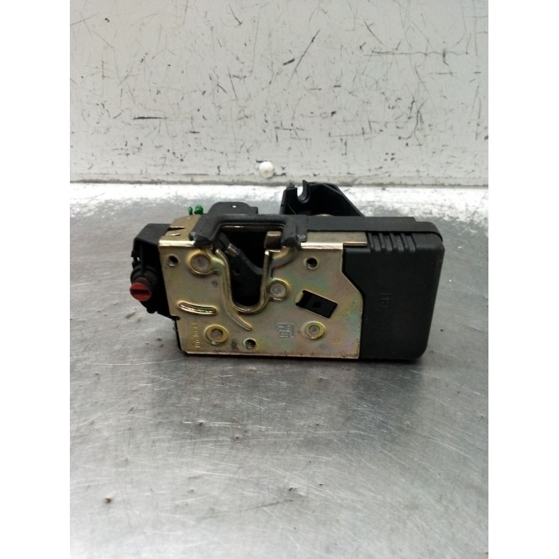 Recambio de motor cierre centralizado trasero derecho para opel vectra b hatchback (j96) 1.7 td (f68) referencia OEM IAM 9050399