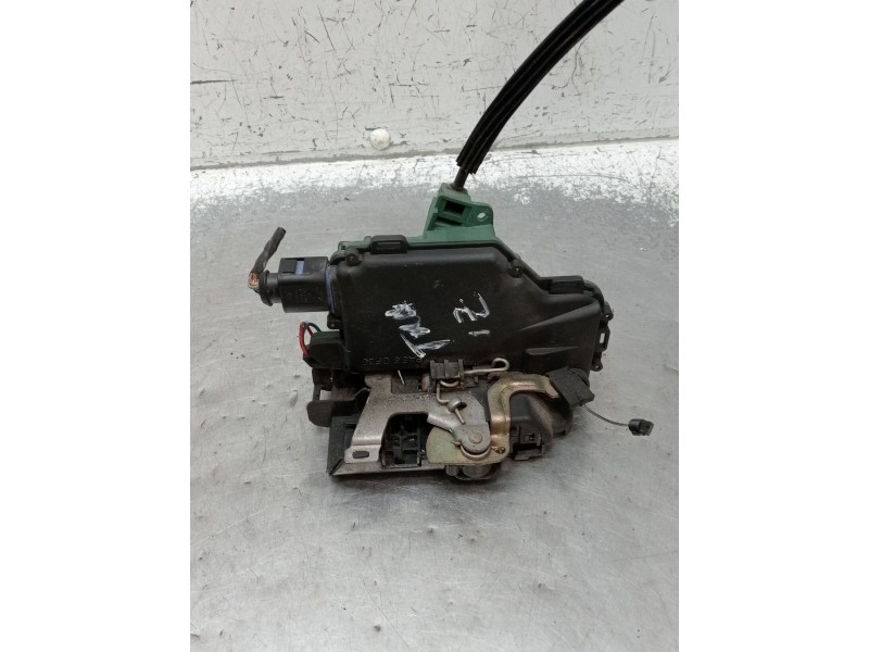 Recambio de motor cierre centralizado delantero derecho para seat ibiza iii (6l1) 1.4 16v referencia OEM IAM  5P 2002