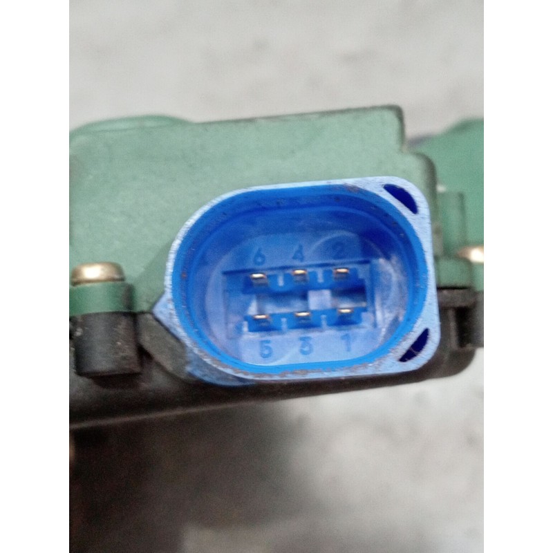 Recambio de motor cierre centralizado delantero derecho para seat ibiza iii (6l1) 1.4 16v referencia OEM IAM  5P 2002