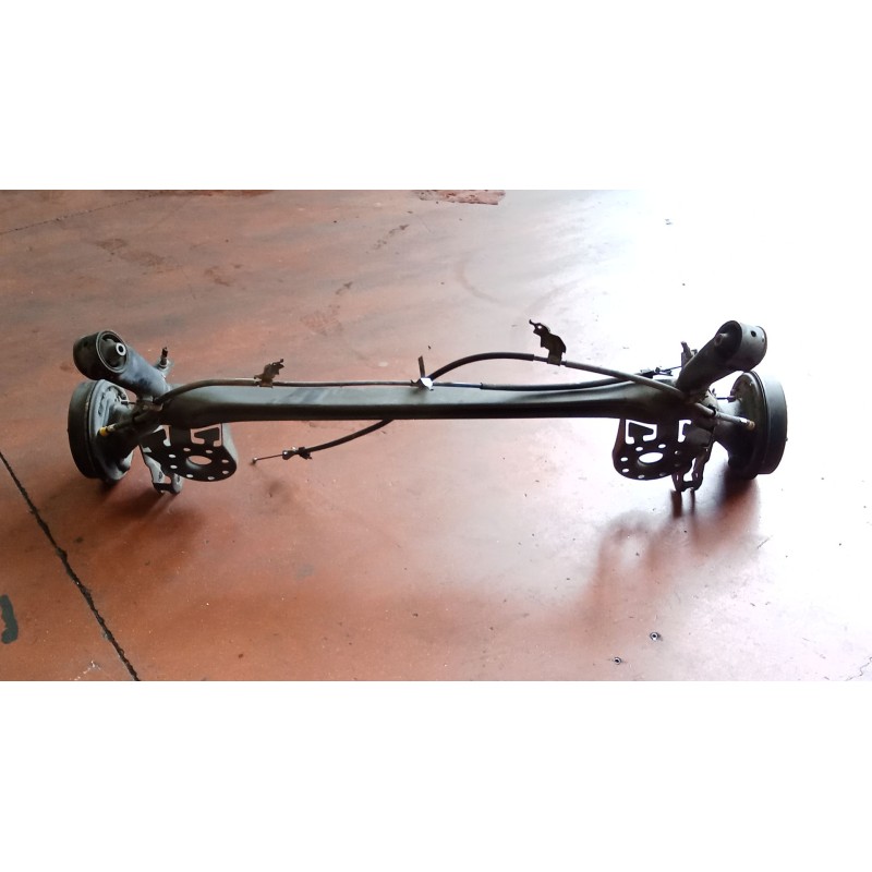 Recambio de puente trasero para toyota yaris (_p9_) 1.3 vvt-i (scp90_) referencia OEM IAM TAMBOR/ABS  05