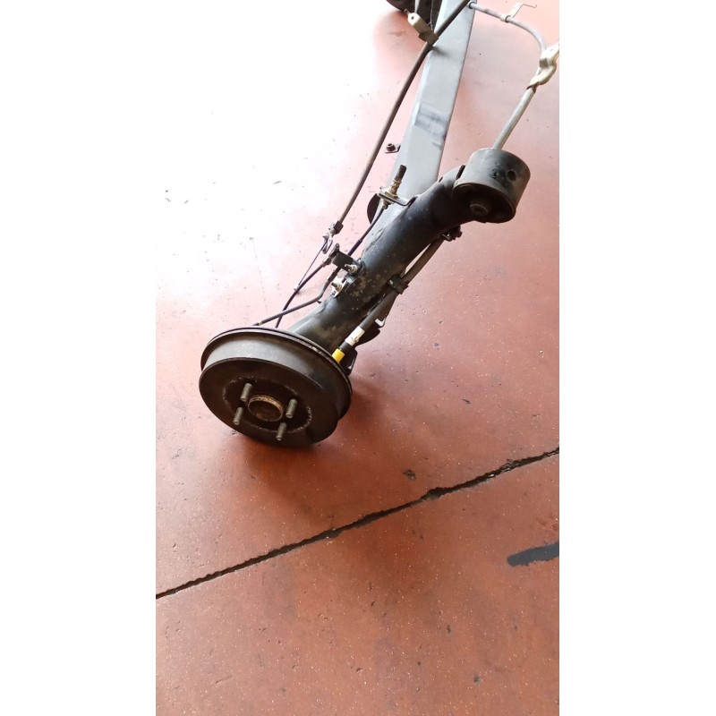 Recambio de puente trasero para toyota yaris (_p9_) 1.3 vvt-i (scp90_) referencia OEM IAM TAMBOR/ABS  05