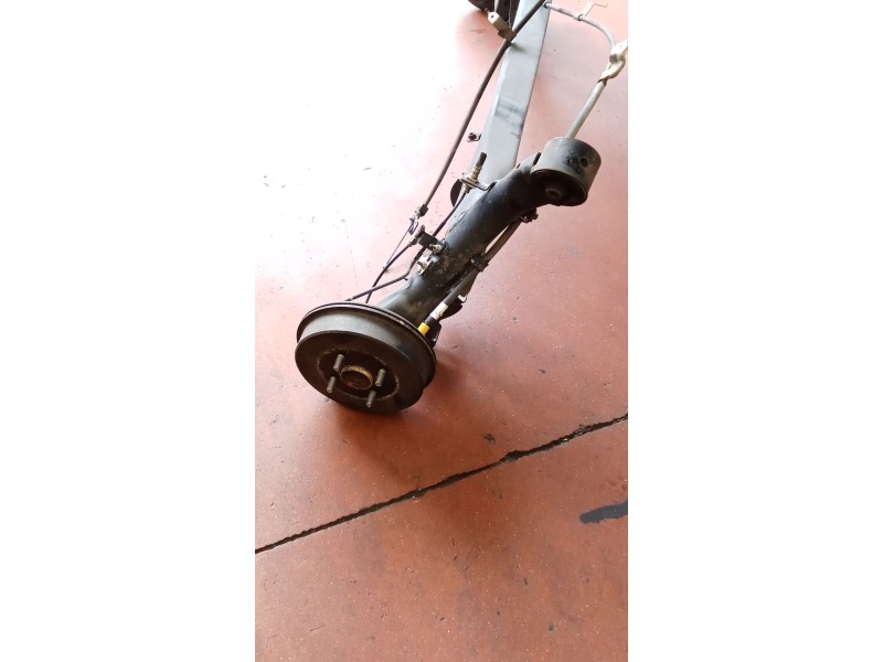Recambio de puente trasero para toyota yaris (_p9_) 1.3 vvt-i (scp90_) referencia OEM IAM TAMBOR/ABS  05