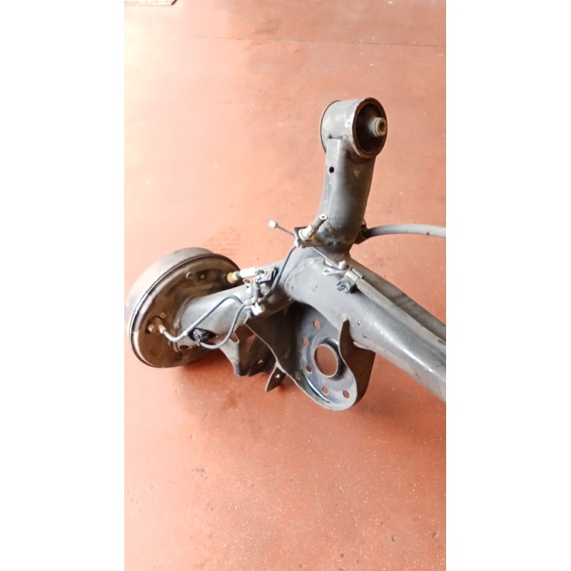 Recambio de puente trasero para toyota yaris (_p9_) 1.3 vvt-i (scp90_) referencia OEM IAM TAMBOR/ABS  05