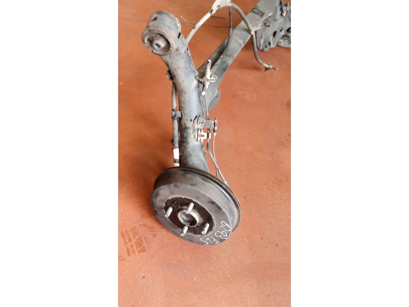 Recambio de puente trasero para toyota yaris (_p9_) 1.3 vvt-i (scp90_) referencia OEM IAM TAMBOR/ABS  05
