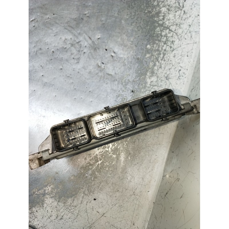 Recambio de centralita motor uce para renault clio iii (br0/1, cr0/1) 1.2 16v (br02, br0j, br11, cr02, cr0j, cr11) referencia OE