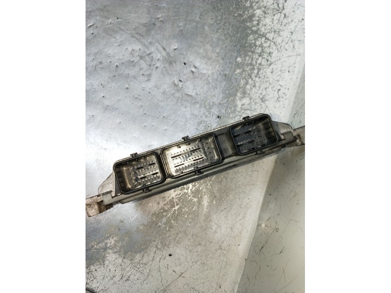 Recambio de centralita motor uce para renault clio iii (br0/1, cr0/1) 1.2 16v (br02, br0j, br11, cr02, cr0j, cr11) referencia OE