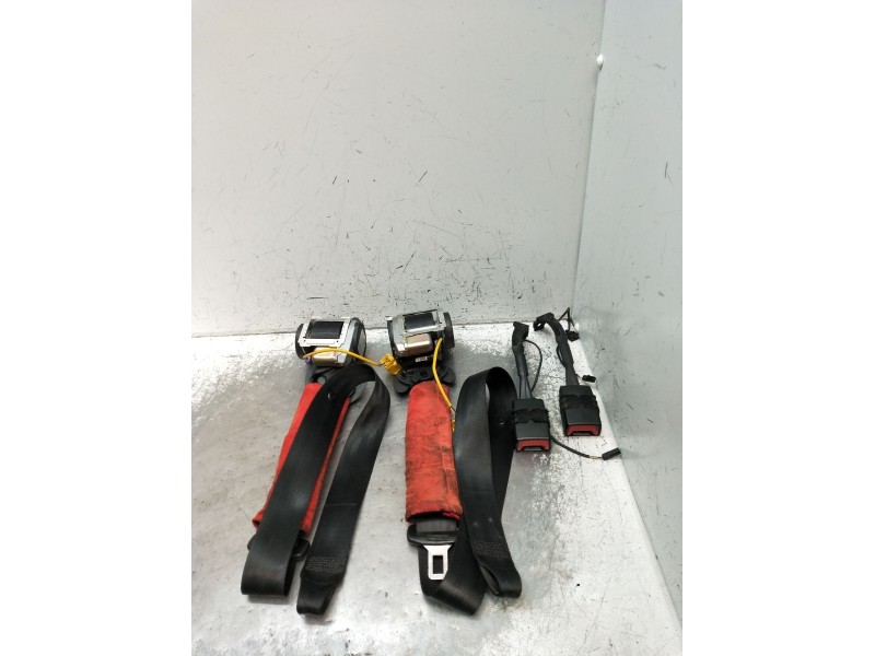 Recambio de juego cinturones delantero para volkswagen golf v (1k1) 1.9 tdi referencia OEM IAM  3P 2003