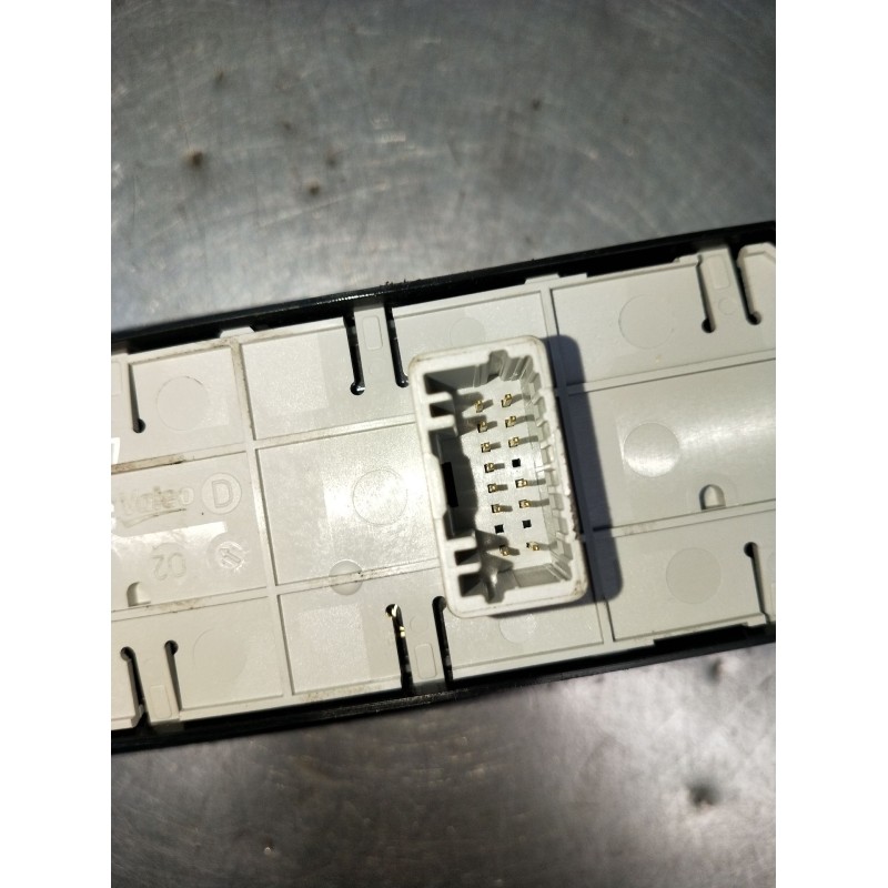 Recambio de mando elevalunas delantero izquierdo para renault scénic iii (jz0/1_) 1.5 dci referencia OEM IAM 80731978R 5P 2009
