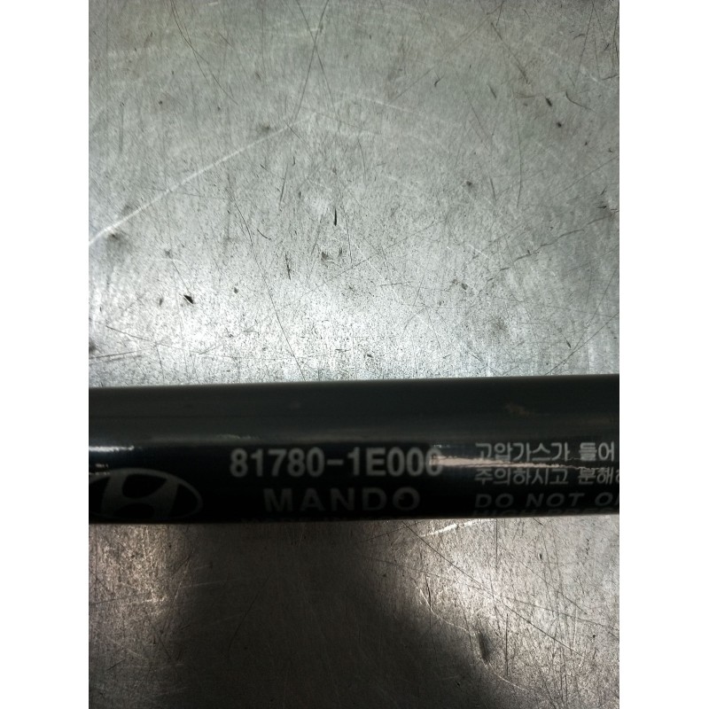 Recambio de amortiguadores maletero / porton para hyundai accent iii (mc) 1.4 gl referencia OEM IAM 817801E000  2005