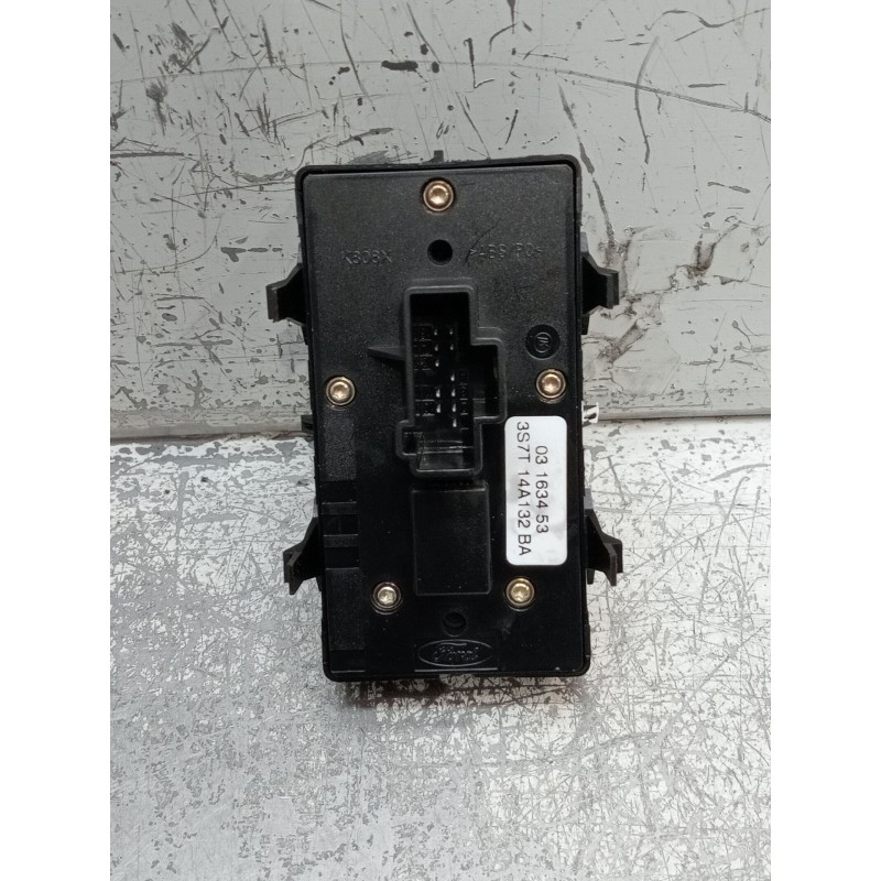 Recambio de mando elevalunas delantero izquierdo para ford mondeo iii sedán (b4y) 2.0 tdci referencia OEM IAM 3S7T14A132BA 03163