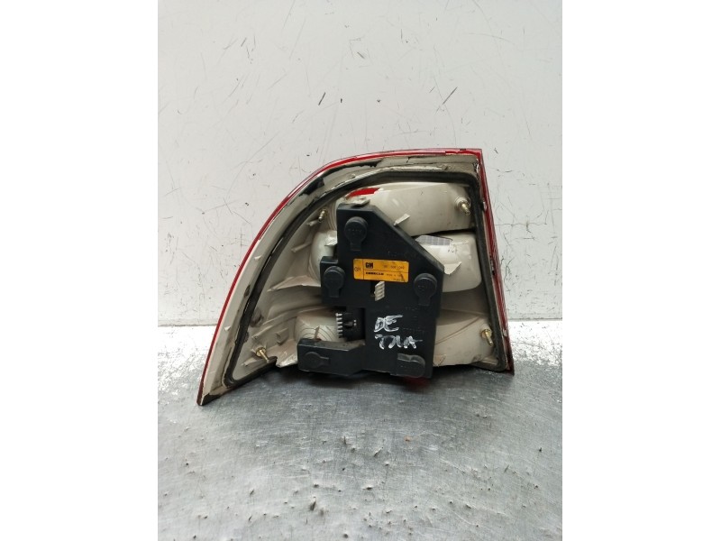 Recambio de piloto trasero derecho para opel vectra b hatchback (j96) 1.7 td (f68) referencia OEM IAM 90568049  1995