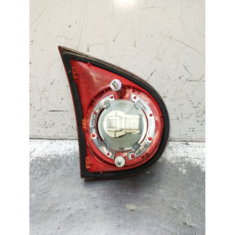 Recambio de piloto trasero derecho interior para volkswagen golf v (1k1) 1.9 tdi referencia OEM IAM 1K6945094G 89032905 2003