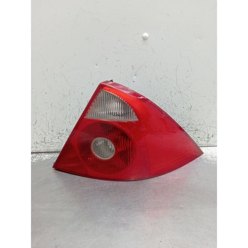Recambio de piloto trasero derecho para ford mondeo iii sedán (b4y) 2.0 tdci referencia OEM IAM   2001