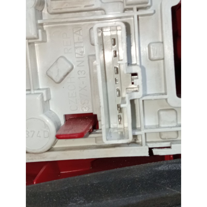 Recambio de piloto trasero derecho para ford mondeo iii sedán (b4y) 2.0 tdci referencia OEM IAM   2001