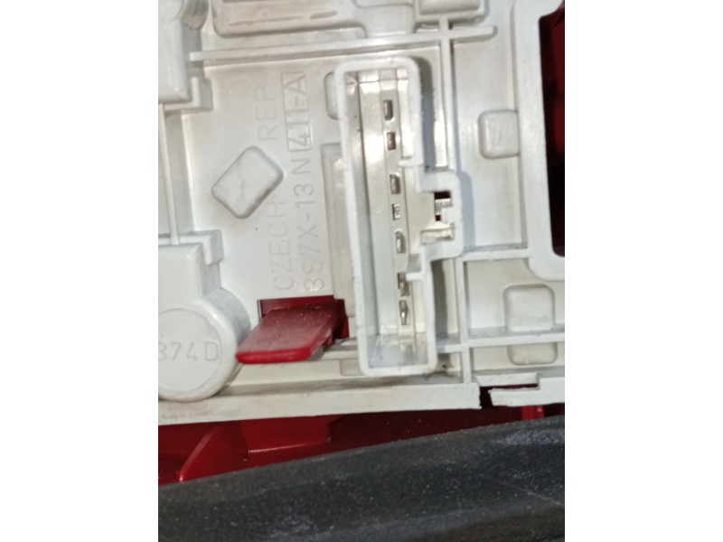 Recambio de piloto trasero derecho para ford mondeo iii sedán (b4y) 2.0 tdci referencia OEM IAM   2001