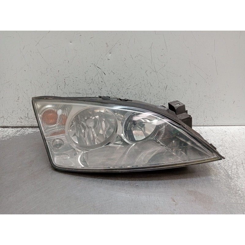 Recambio de faro derecho para ford mondeo iii sedán (b4y) 2.0 tdci referencia OEM IAM 0301174202 1S7113005AL 2001