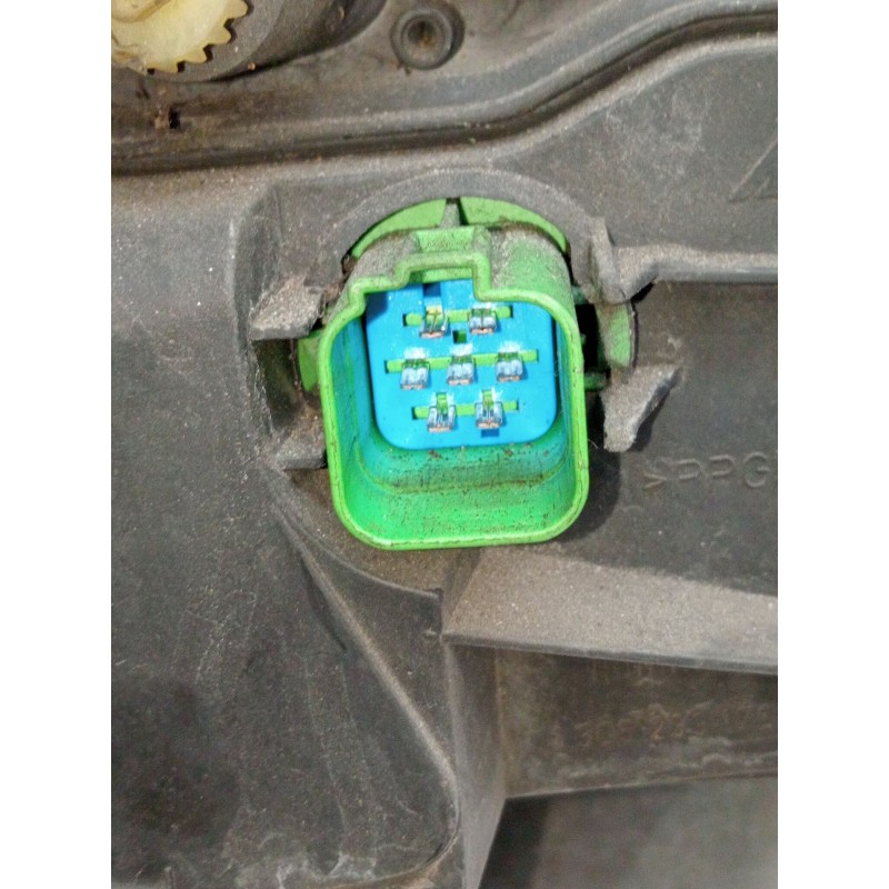 Recambio de faro izquierdo para ford mondeo iii sedán (b4y) 2.0 tdci referencia OEM IAM 0301174201 1S7113006AL 2001