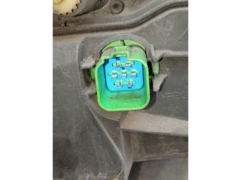 Recambio de faro izquierdo para ford mondeo iii sedán (b4y) 2.0 tdci referencia OEM IAM 0301174201 1S7113006AL 2001