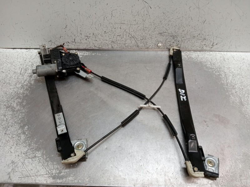 Recambio de elevalunas delantero izquierdo para ford mondeo iii sedán (b4y) 2.0 tdci referencia OEM IAM 1700010950 4P 2001