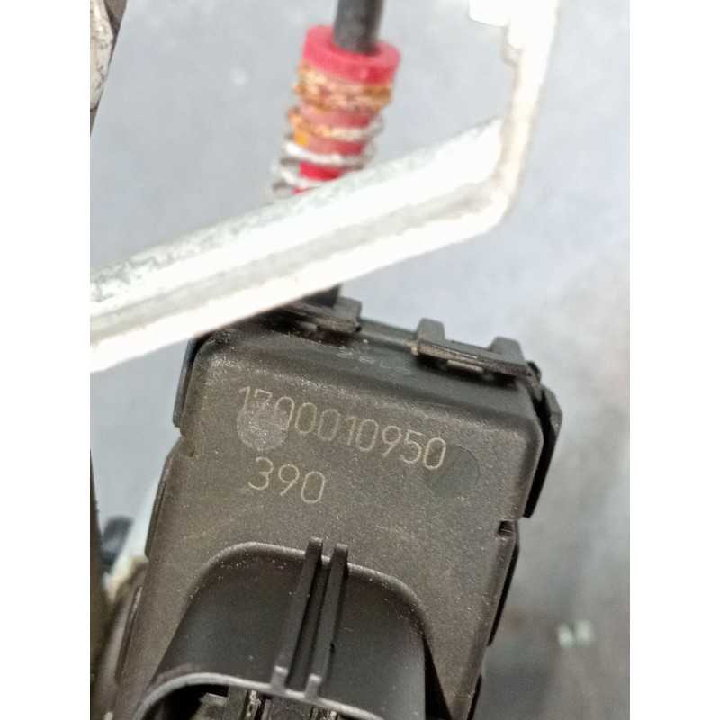 Recambio de elevalunas delantero izquierdo para ford mondeo iii sedán (b4y) 2.0 tdci referencia OEM IAM 1700010950 4P 2001