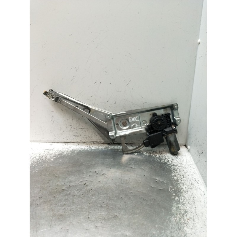 Recambio de elevalunas delantero izquierdo para opel vectra b hatchback (j96) 1.7 td (f68) referencia OEM IAM  4P 1995