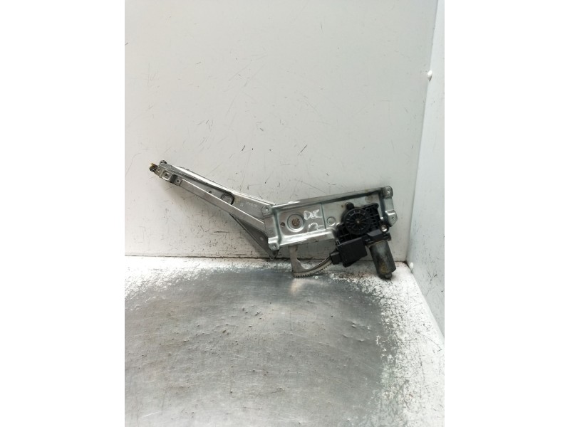 Recambio de elevalunas delantero izquierdo para opel vectra b hatchback (j96) 1.7 td (f68) referencia OEM IAM  4P 1995