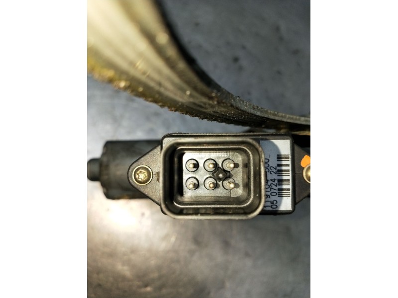 Recambio de elevalunas delantero izquierdo para opel vectra b hatchback (j96) 1.7 td (f68) referencia OEM IAM  4P 1995