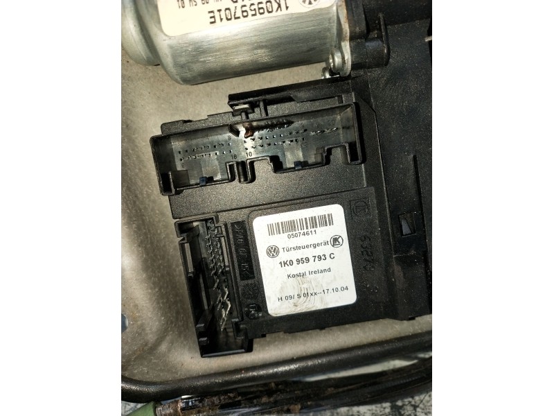 Recambio de elevalunas delantero izquierdo para volkswagen golf v (1k1) 1.9 tdi referencia OEM IAM 1K0959793C 3P 2003
