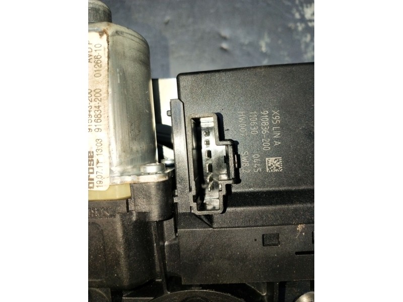 Recambio de elevalunas delantero derecho para renault scénic iii (jz0/1_) 1.5 dci referencia OEM IAM 807302741R 5P 2009