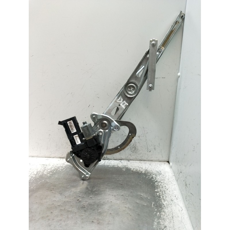 Recambio de elevalunas delantero izquierdo para renault scénic iii (jz0/1_) 1.5 dci referencia OEM IAM  5P 2009