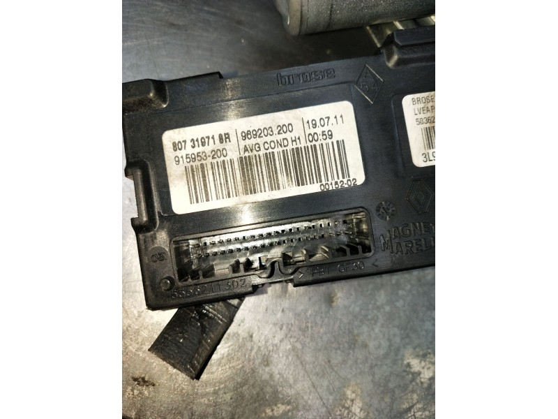 Recambio de elevalunas delantero izquierdo para renault scénic iii (jz0/1_) 1.5 dci referencia OEM IAM  5P 2009
