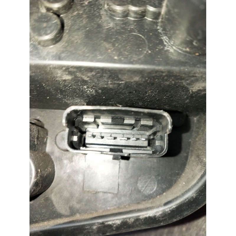 Recambio de piloto trasero izquierdo para renault clio iii (br0/1, cr0/1) 1.2 16v (br02, br0j, br11, cr02, cr0j, cr11) referenci