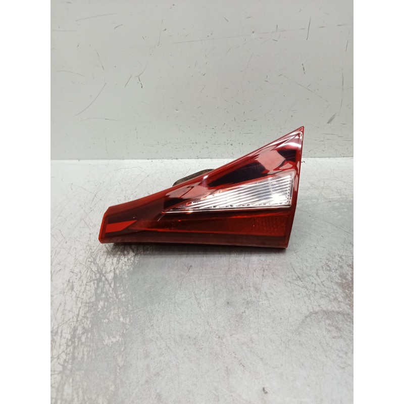 Recambio de piloto trasero derecho interior para hyundai i20 iii (bc3, bi3) 1.0 t-gdi referencia OEM IAM 92404Q0000  