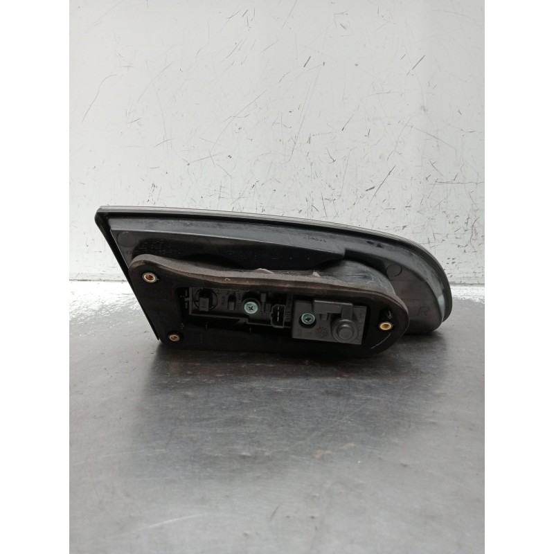 Recambio de piloto trasero derecho interior para seat ibiza iii (6l1) 1.4 16v referencia OEM IAM   2002