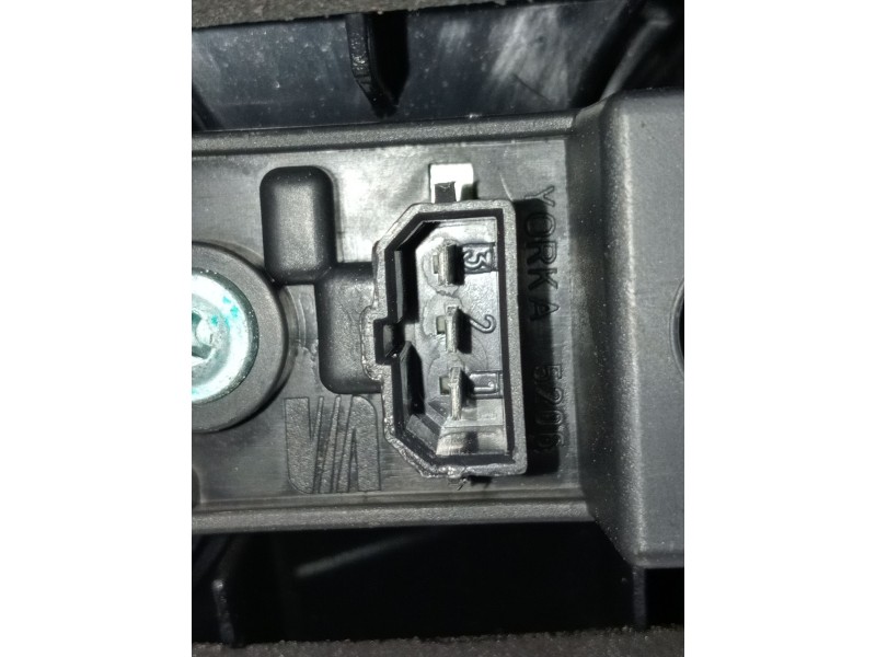 Recambio de piloto trasero derecho interior para seat ibiza iii (6l1) 1.4 16v referencia OEM IAM   2002