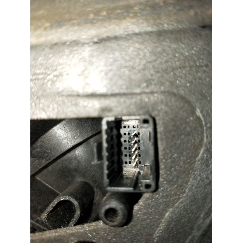 Recambio de retrovisor izquierdo para renault clio iii (br0/1, cr0/1) 1.2 16v (br02, br0j, br11, cr02, cr0j, cr11) referencia OE