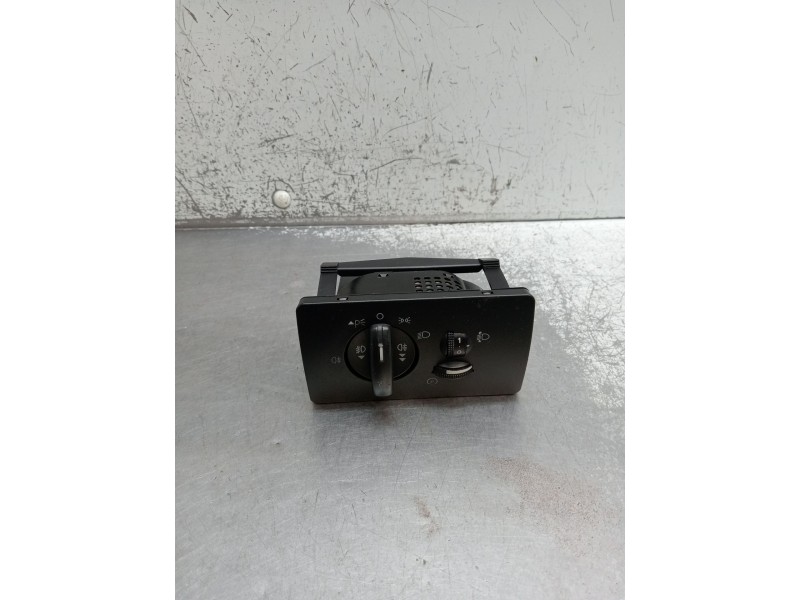 Recambio de mando luces para ford mondeo iii sedán (b4y) 2.0 tdci referencia OEM IAM 1S7T13A024AC 04052702 031105A2 2001